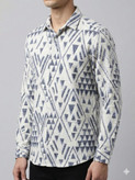 پیراهن کنفی مردانه آستین بلند طرحدار سفید سرمه ای کد 701