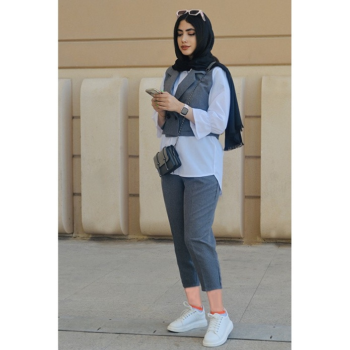 ست سه تیکه زنانه شومیز و ژیله و شلوار طوسی کابردی و شیک مدل 7120
